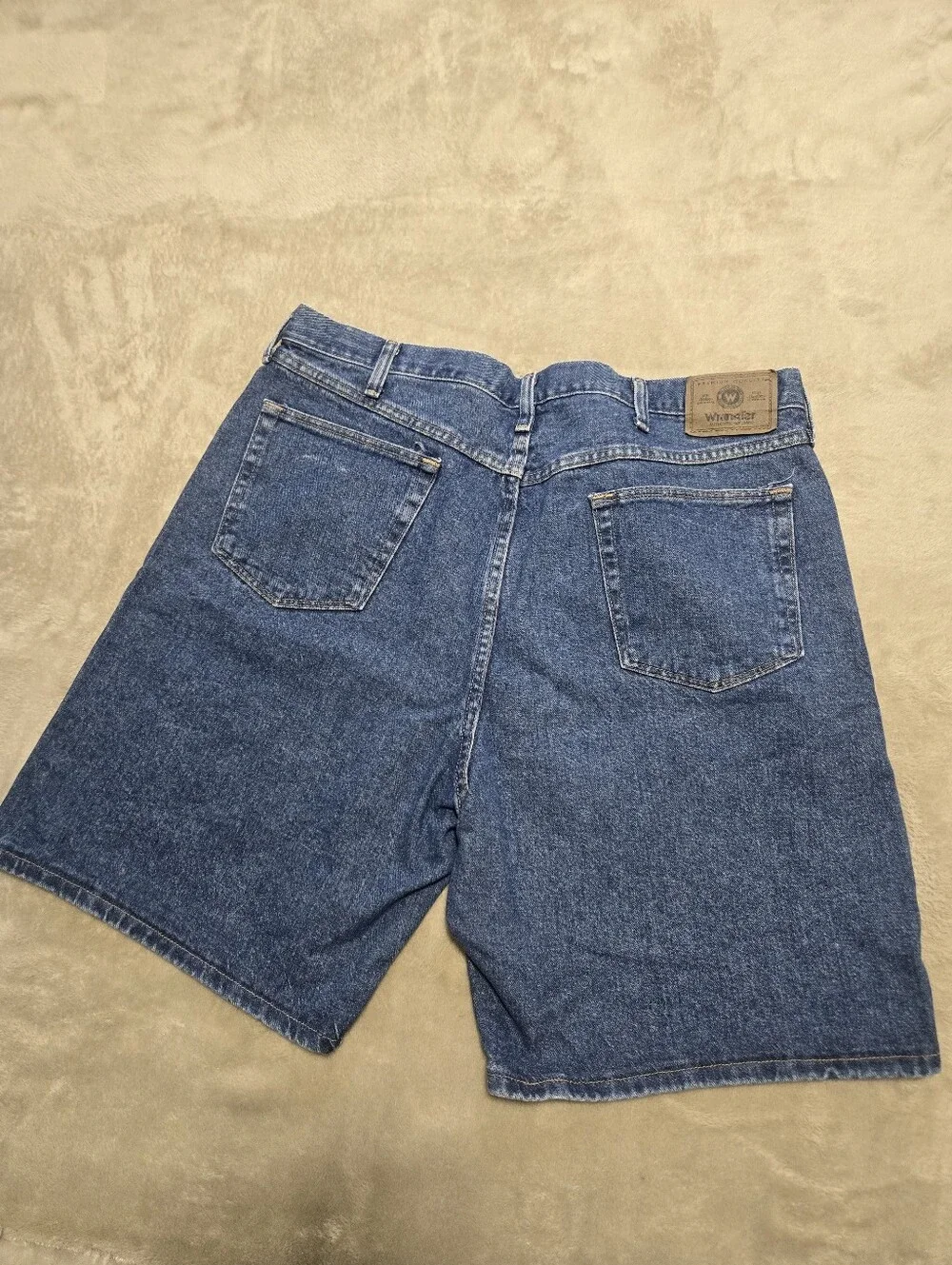 Wrangler Denim Shorts Men's Size 40 Relaxed Fit Jean Shorts